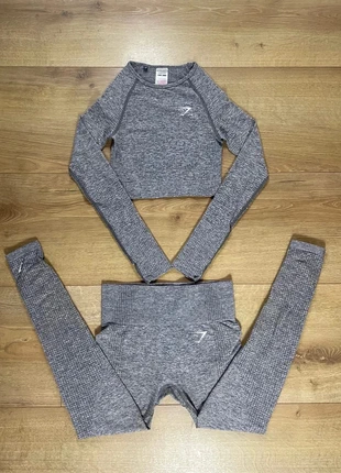 Ensemble de sport Gymshark Gris XS, marque: Gymshark, état: Très bon état, taille: XS / 34 / 6, 34,90 €, 37,35 € Protection acheteurs (Pro) incluse