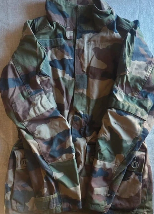 🪖 Veste F2 Camouflage Armée – Taille 89/96 XC (S/M, marque: Armée de Terre, état: Très bon état, taille: S, 10,00 €, 11,20 € Protection acheteurs incluse