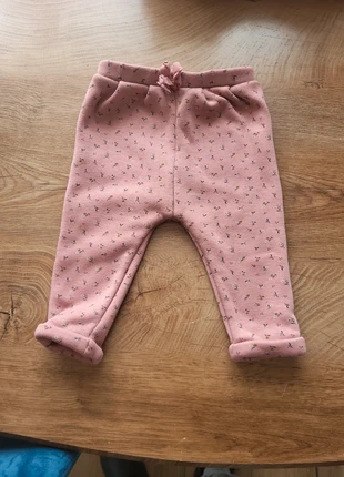 Pantalon kiabi, marque: Kiabi, état: Satisfaisant, taille: 6-9 mois / 68 cm, 1,00 €, 1,75 € Protection acheteurs incluse