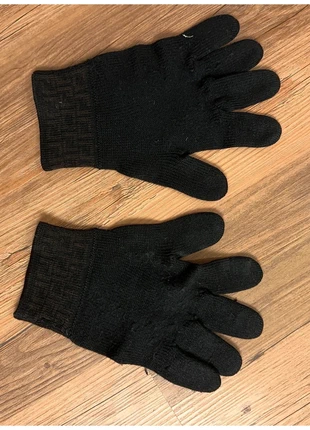 Guanti Fendi Monogram Polsi – S, marke: Fendi, zustand: Gut, größe: S, 57,60 €, 61,18 € beinhaltet Vinted-Käuferschutz Pro