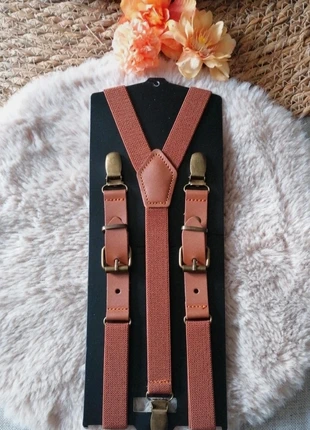 Bretelles vintage ceinturé camel tendance mariage 2026, marque: GMMboutique, état: Neuf sans étiquette, 6,00 €, 7,00 € Protection acheteurs (Pro) incluse