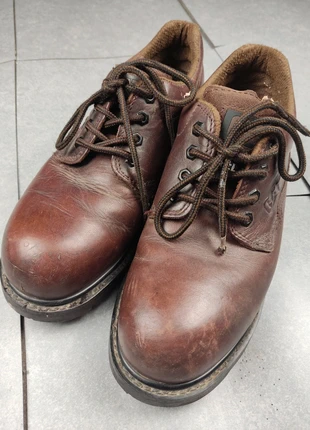 Chaussure de sécurité safety shoes workwear cat caterpillar taille 41, marke: WORKWEAR, zustand: Gut, größe: 41, 30,00 €, 32,20 € beinhaltet Vinted-Käuferschutz Pro