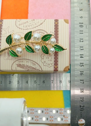 Broche avec la boîte, marca: Broche.fr, estado: Muito bom, €5.00, €5.95 inclui Proteção do Comprador Pro