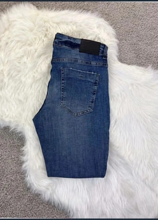 Jean Zara - Taille 40, marque: Zara, état: Neuf avec étiquette, taille: L / 40 / 12, 19,99 €, 21,69 € Protection acheteurs incluse