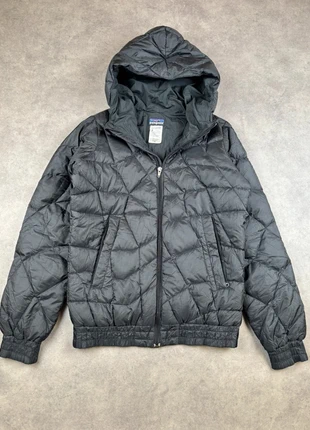 Doudoune noire matelassée Patagonia à capuche taille XS femme, brand: Patagonia, condition: Very good, size: XS / 34 / 6, €59.00, €62.65 includes Buyer Protection