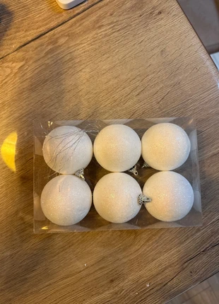 Lot de boules de Noël avec fil pour les attacher, marque: Maisons du Monde, état: Neuf avec étiquette, 2,50 €, 3,33 € Protection acheteurs incluse