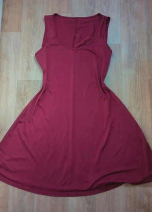 Robe 40, marke: Witch, zustand: Sehr gut, größe: L / 40 / 12, 3,00 €, 3,85 € inklusive Vinted-Käuferschutz