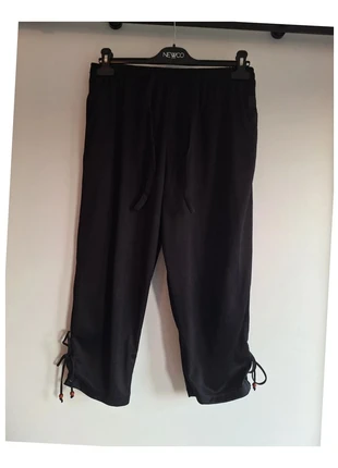 Pantalon 3/4 noir vintage BM Mode XL, marque: bm-mode, état: Très bon état, taille: XL / 42 / 14, 4,00 €, 4,90 € Protection acheteurs (Pro) incluse