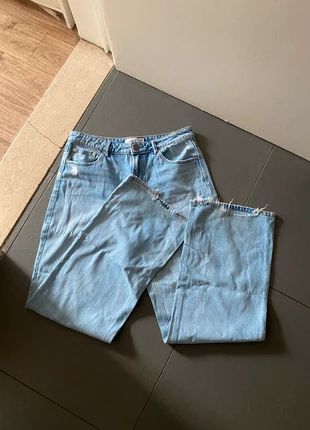 Jean straight wide D92, marca: Stradivarius, estado: Bom, tamanho: XL / 42 / 14, €5.00, €5.95 inclui Proteção do Comprador