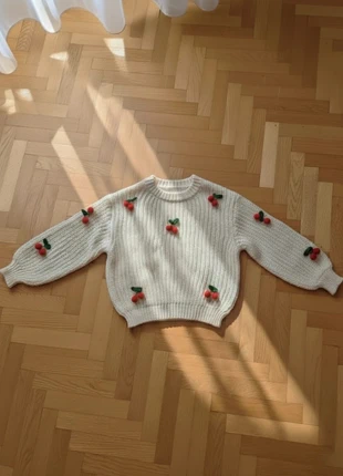 Pull Écru Cerises 3D Cottagecore Vintage, marque: Noverra, état: Très bon état, taille: S / 36 / 8, 44,99 €, 47,94 € Protection acheteurs incluse