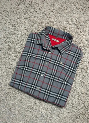Chemise Burberry Monogramme Homme taille S Logo brodé, marque: Burberry, état: Neuf sans étiquette, taille: S, 40,00 €, 42,70 € Protection acheteurs incluse