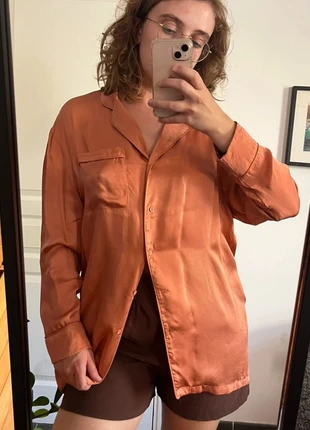 Chemise American vintage satinée, marque: American Vintage, état: Neuf sans étiquette, taille: M / 38 / 10, 15,00 €, 16,45 € Protection acheteurs incluse