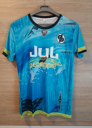 T-shirt jul décennie, marque: Jul, état: Neuf sans étiquette, taille: S, 14,99 €, 16,44 € Protection acheteurs incluse