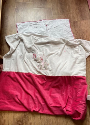 Drap de lit, marque: Noukie's, état: Neuf avec étiquette, taille: Lit bébé, 8,00 €, 9,10 € Protection acheteurs incluse