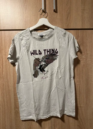 Wit t-shirt, merk: True Spirit, staat: Heel goed, maat: M / 38 / 10, € 1,00, € 1,75 inclusief Kopersbescherming