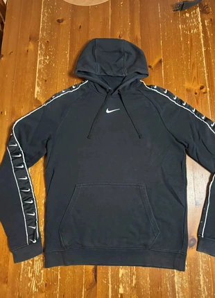 Pull à capuche Nike noir – taille M, confort et style sportif, marke: Nike, zustand: Sehr gut, größe: M, 35,00 €, 37,45 € inklusive Vinted-Käuferschutz