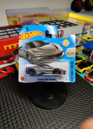Hot wheels Ferrari SF90 stradale, brand: Hot Wheels, condizioni: Nuovo con cartellino, taglia: Prematuri, fino a 44 cm, €3.50, €4.38 include la Protezione acquisti