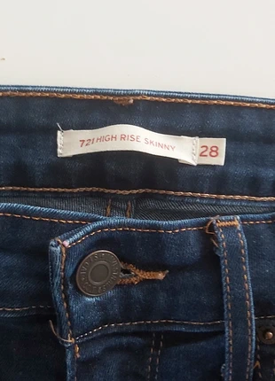 Jean 721, marque: Levi's, état: Très bon état, taille: M / 38 / 10, 20,00 €, 21,70 € Protection acheteurs incluse
