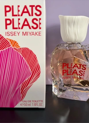 Pleats Please Eau de Toilette, merk: Pleats Please Issey Miyake, staat: Nieuw met prijskaartje, € 37,50, € 40,08 inclusief Kopersbescherming