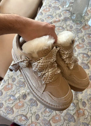 UGG lowmel sand, brand: UGG, condizioni: Nuovo con cartellino, taglia: 37, €135.00, €142.45 include la Protezione acquisti