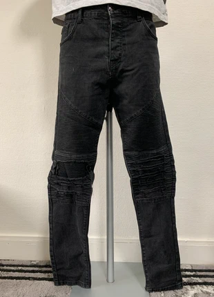 Jeans de Terance Kole. FR 44, merk: TERANCE KOLE, staat: Heel goed, maat: W34 | FR 44, € 10,00, € 11,20 inclusief Kopersbescherming