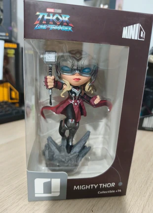 Mighty Thor Jane Foster Studios Marvel avengers neuve scellée, brand: Marvel, condition: New with tags, size: One size, €47.00, €50.05 includes Buyer Protection