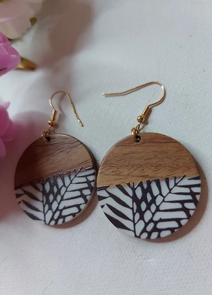 Boucles d'oreilles pendantes florales bois marron clair, marke: Leopard, zustand: Sehr gut, 7,90 €, 9,00 € inklusive Vinted-Käuferschutz