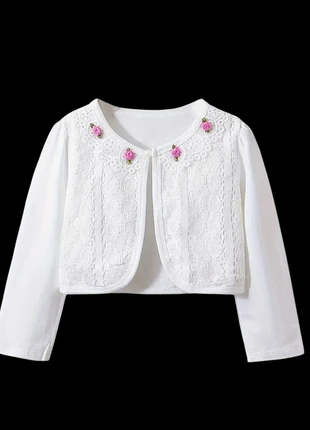 Jolie veste blanche en dentelle, marque: Paris, état: Neuf avec étiquette, taille: 4 ans / 104 cm, 12,00 €, 13,30 € Protection acheteurs incluse