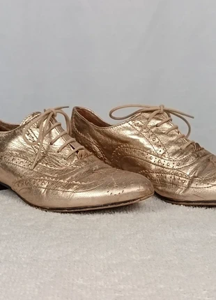 Derbies effet Richelieu métallisé Or finitions brogues Taille 37, brand: Inconnu, condizioni: Discrete, taglia: 37, €2.00, €2.80 include la Protezione acquisti Pro