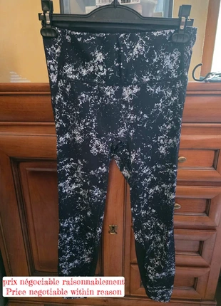 Legging confortable gris foncé motif original taille S, condition: Very good, size: S / 36 / 8, €3.00, €3.85 includes Buyer Protection
