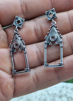 Boucles d'Oreilles Argentées – Style Gothique Vintage, marque: Heartbreaker, état: Très bon état, 9,00 €, 10,15 € Protection acheteurs incluse