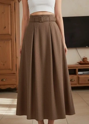 Jupe taille haute ceinturée – élégance structurée & intemporelle, état: Très bon état, taille: M / 38 / 10, 39,90 €, 42,60 € Protection acheteurs (Pro) incluse