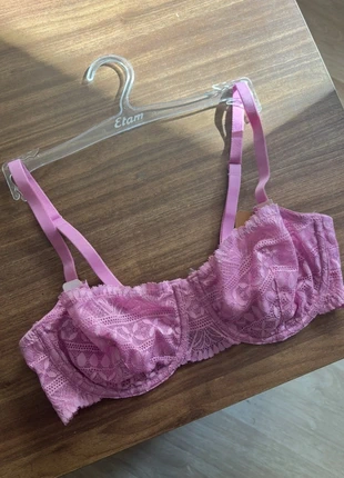 Soutien Gorge Etam Femme, marque: Etam, état: Neuf avec étiquette, taille: 90D, 10,00 €, 11,20 € Protection acheteurs incluse