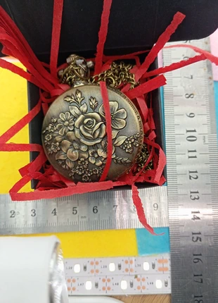 Montre à gousset avec la boîte, marca: Broche.fr, estado: Muito bom, tamanho: 47 mm ou mais, €5.00, €5.95 inclui Proteção do Comprador Pro