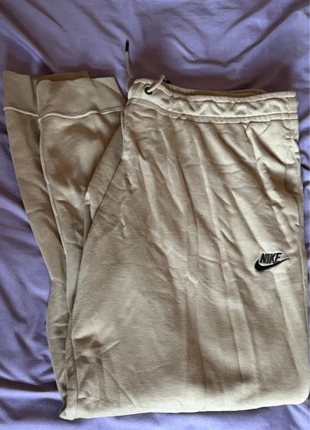 Nike Women Joggers Size XL, brand: Nike, condition: New without tags, size: XL / UK 20-22, £10.00, £11.20 includes Buyer Protection