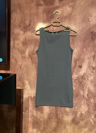 Très jolie robe en coton taille L, marque: Pull & Bear, état: Neuf sans étiquette, taille: L / 40 / 12, 8,00 €, 9,10 € Protection acheteurs incluse