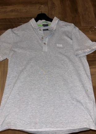 Hugo Boss polo, merk: Hugo Boss, staat: Heel goed, maat: M, € 4,00, € 4,90 inclusief Kopersbescherming