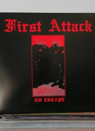 First Attack - No Escape LP, état: Neuf avec étiquette, 27,00 €, 29,05 € Protection acheteurs incluse
