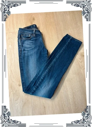 Pantalon Jean Levi's Femme 25 Demi Curve Skinny, marke: Levi's, zustand: Sehr gut, größe: Sonstige, 6,00 €, 7,00 € inklusive Vinted-Käuferschutz