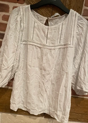 Blouse manches trois quart Promod motifs argentés et volants, marca: Promod, estado: Muito bom, tamanho: XXL / 44 / 16, €7.00, €8.05 inclui Proteção do Comprador