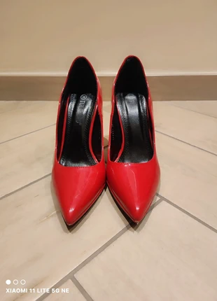 décolleté rosse in vernice 36, brand: Tulipano, condizioni: Buone, taglia: 36, €5.00, €5.95 include la Protezione acquisti