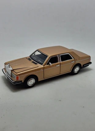 Rolls Royce Silver Spur 1994, scala 1:32,nuova., marke: Rolls Royce, zustand: Neu, größe: Einheitsgröße, 27,00 €, 29,05 € inklusive Vinted-Käuferschutz