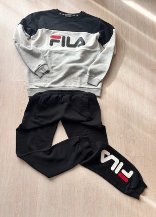 Chándal Fila unisex , sudadera 13-14 pantalón 11-12, marque: FILA, état: Très bon état, taille: 13 ans / 158 cm, 12,00 €, 13,30 € Protection acheteurs incluse