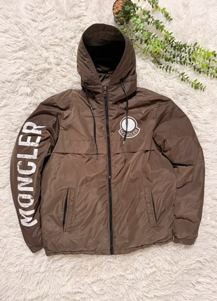 Doudoune Moncler marron, brand: Moncler, condizioni: Ottime, taglia: L, €58.90, €62.55 include la Protezione acquisti