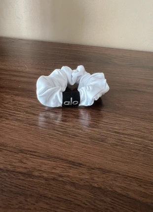 Chouchou Alo Yoga, marca: Alo Yoga, estado: Nuevo sin etiquetas, 8,00 €, 9,10 € Protección al comprador incluida