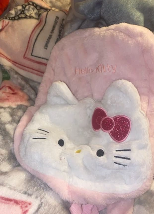 Hello kitty backbag, brand: Hello Kitty, condition: Very good, £2.00, £2.46 includes Buyer Protection