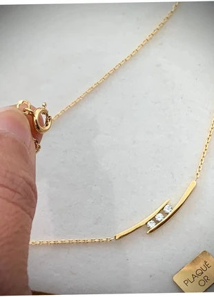 Collier raffiné et élégant aux 3 pierres tout en plaqué or 18carats, brand: bijouterie 1001 bijoux, condizioni: Ottime, €48.00, €51.10 include la Protezione acquisti