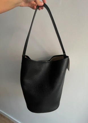 Sac cabas cos Paradigm cuir grand modèle neuf, marque: COS, état: Neuf avec étiquette, 199,00 €, 209,65 € Protection acheteurs incluse