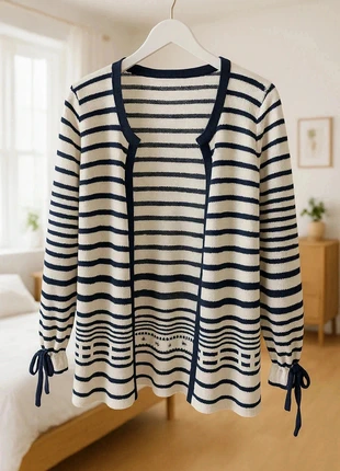 Gilet cardigan rayures noires et blanches taille 42/44 femme, condition: Good, size: XL / 42 / 14, €4.00, €4.90 includes Buyer Protection