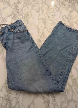 Jean bleu clair coupe droite – Pull and Bear – Taille 34 – bon état Jef62, marque: Pull & Bear, état: Bon état, taille: XS / 34 / 6, 4,40 €, 5,32 € Protection acheteurs incluse